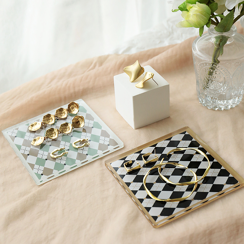 Acrylic Jewelry Display Stand  - مراجعة Home Decor Online Shopping وسعره