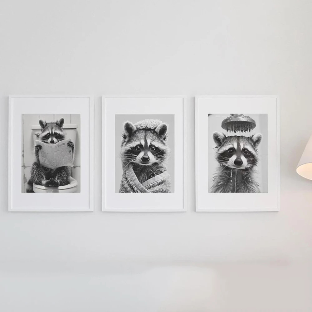 Cute Raccoon in the Toilet Fun - مراجعة Home Decor Essentials وسعره