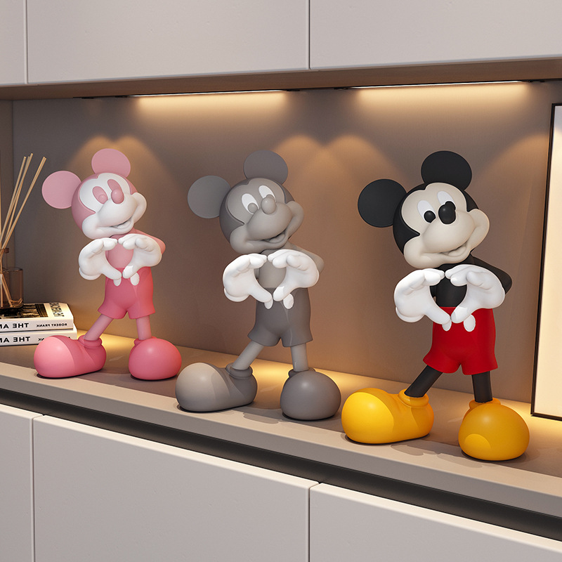 Mickey Mouse Statue Fashion Br - مراجعة Home Decor Brand وسعره